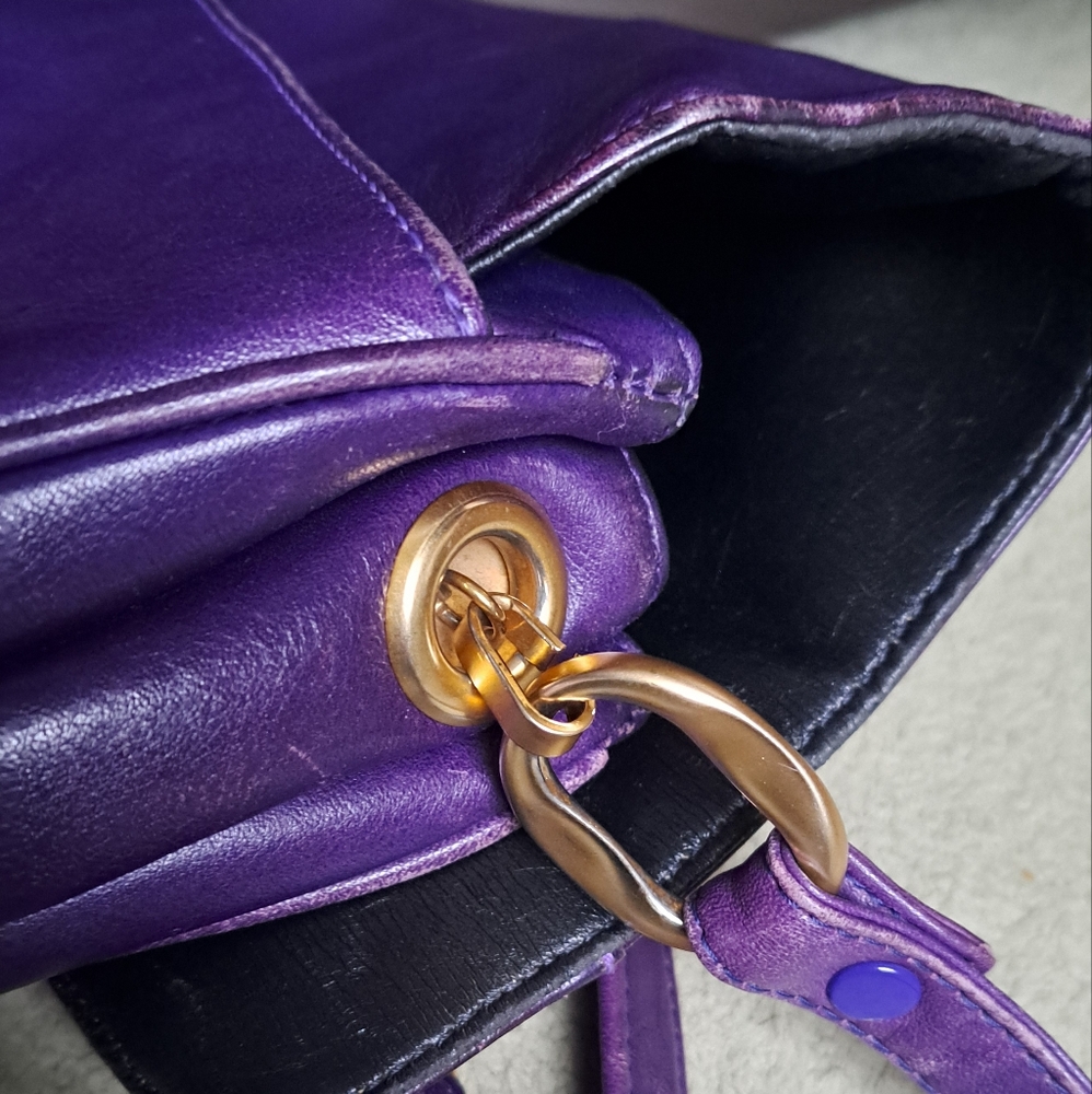 Crossbody Bag (Architect) Immaculate 👜👛 - Picture 3 of 9
